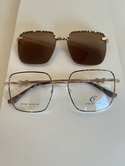Clip on ezra print