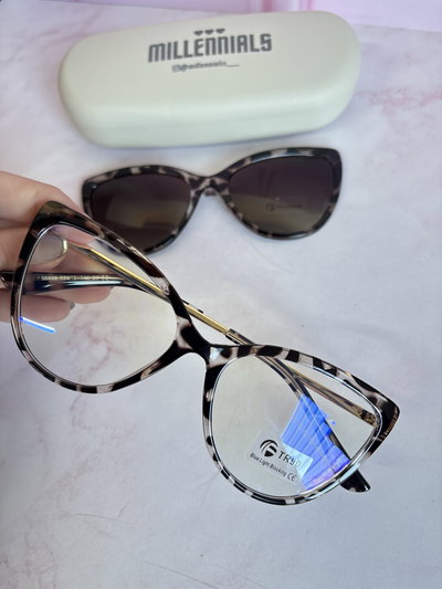 Clip on cataleya