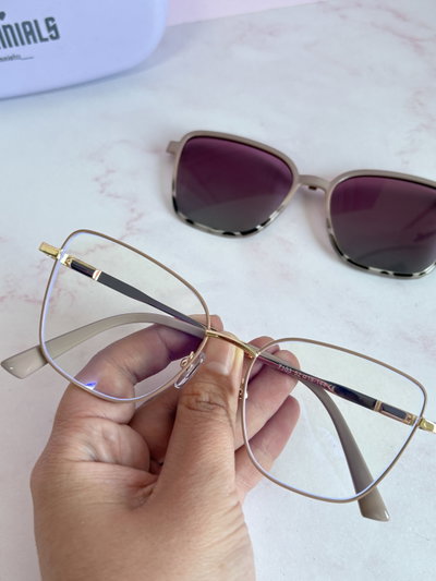 Clip on bessi nude