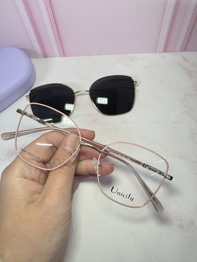 Clip on ester
