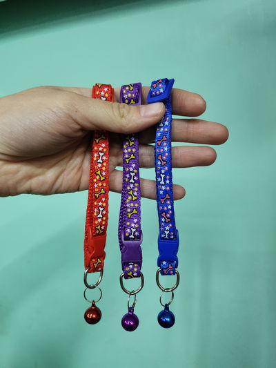 Collar regulable huellas
