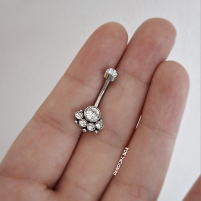 Piercing omb. Petal