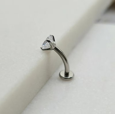 Ombligo floating cubic