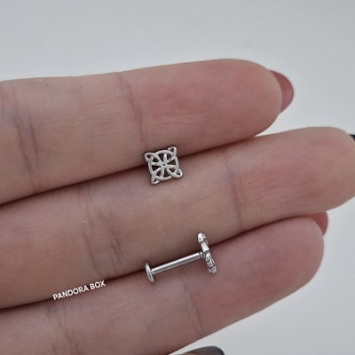 Labret Nudo de bruja