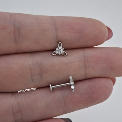 Labret Triqueta