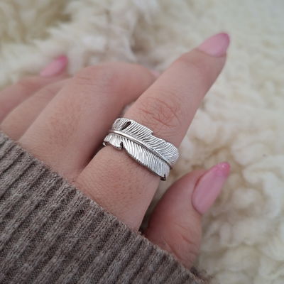 Anillo Pluma (Regulable)