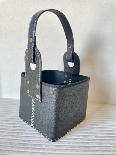 Canasta de cuerina premium