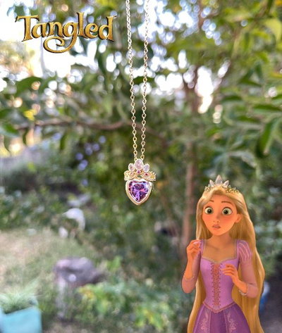 Collar Rapunzel corona Violeta
