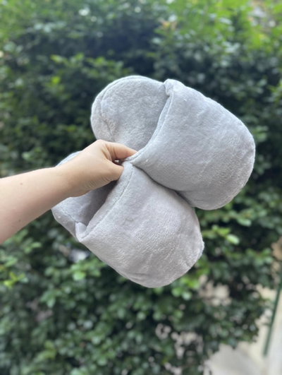 Pantufla gris lisa