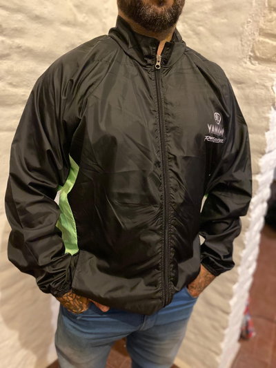 Campera rompevientos 