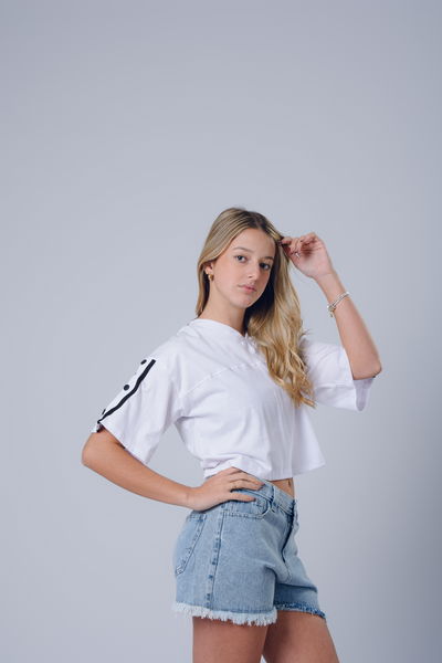 Remera con Broche