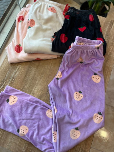 PANTALÓN PLUSH FRUTILLA