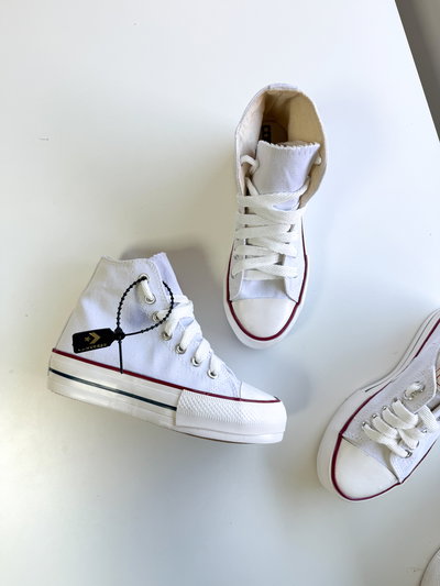 Star botitas blancas