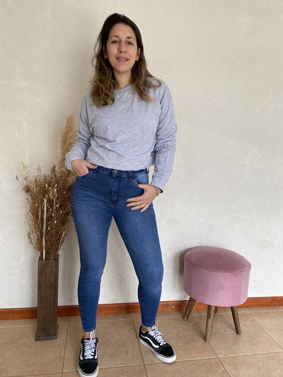 Buzo Laura