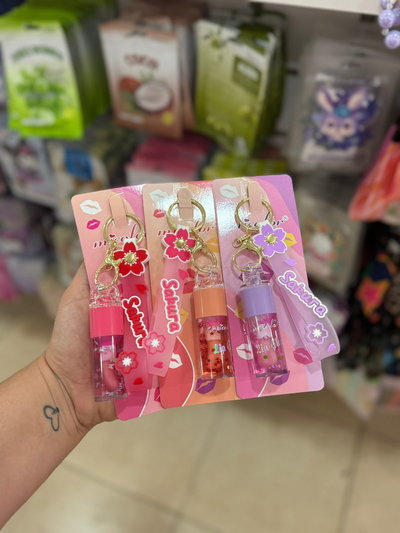 LLAVERO GLOSS + FLOR SAKURA