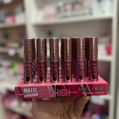 LABIAL SKY HIGH 