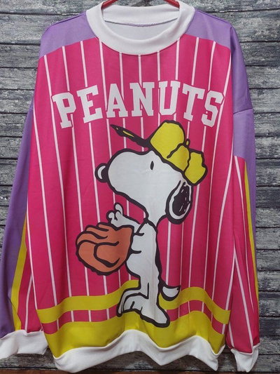 Buzo talle 7 Snoopy rosa