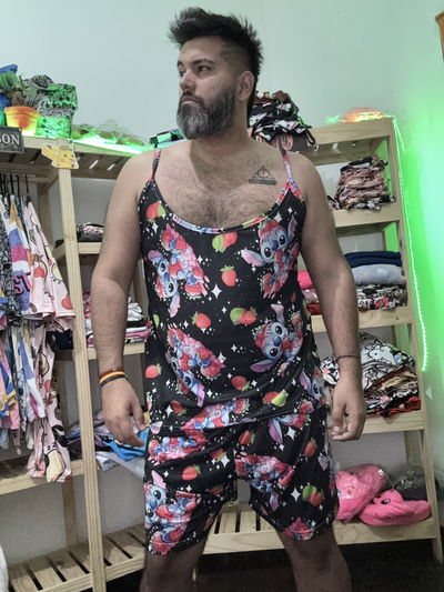 Pijama musculosa talle 64/66 stitch frutilla