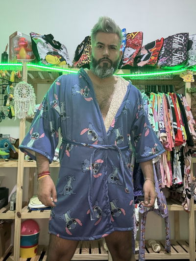 Bata stitch abarca hasta el talle 56