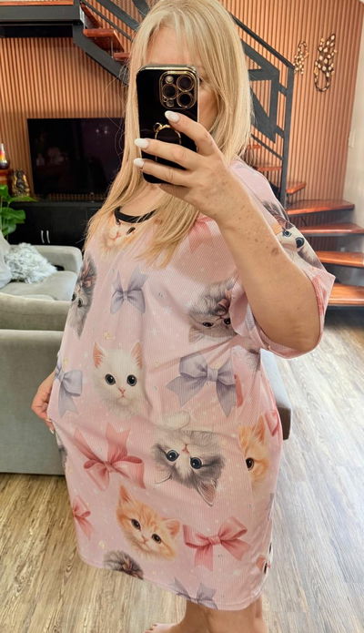 Camisón gatitos talle 8 (talle 64/66)