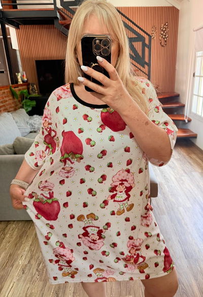 Camisón Frutillita talle 8 (talle 64/66)