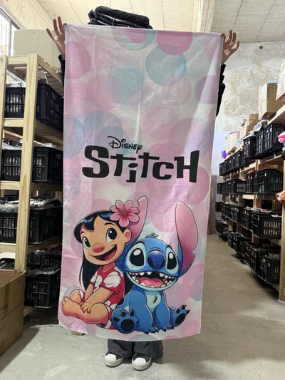 Toallon Stitch y Lilo