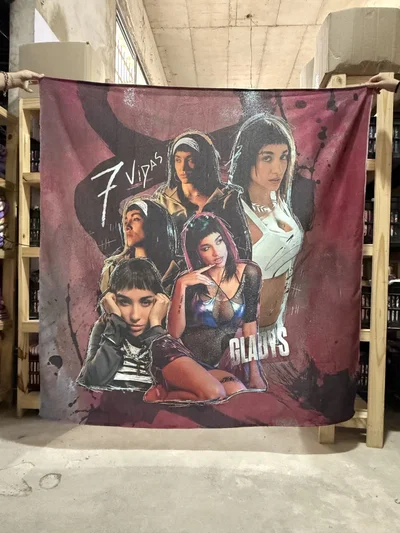 Maxitoallon María Becerra 