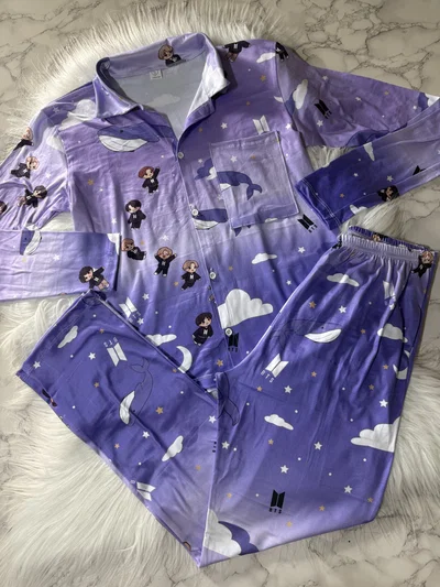 Pijama camisero Bts talle 3/4 (M/L)