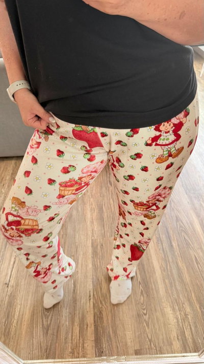 Pantalón de plush Frutillita  talle 64/66