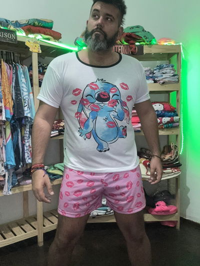 Pijama de verano talle 52/54 Stitch besos