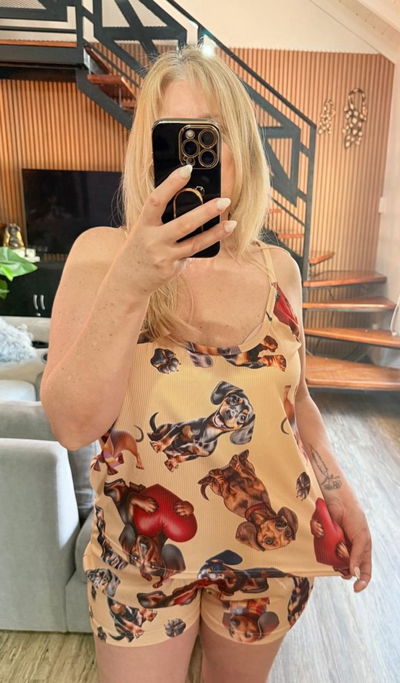 Pijama musculosa perro salchicha corazon talle 46/48