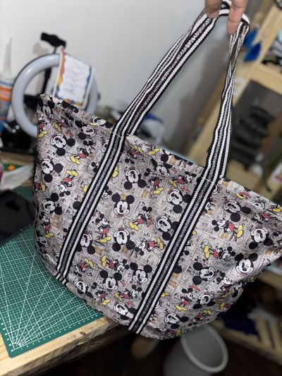 Bolso de lona Mickey con tiras brillosas