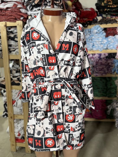 Bata de microtoalla Mickey cuadros
