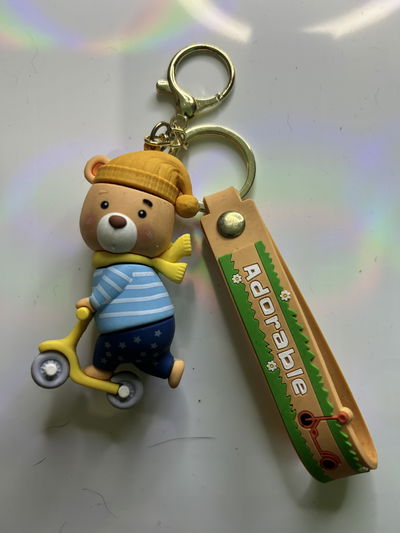 Llavero osito patin