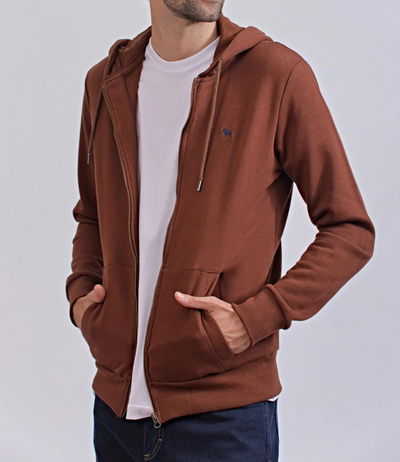 Campera de frisa marrón