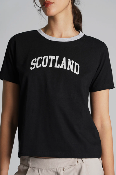 Remera Scotland negra
