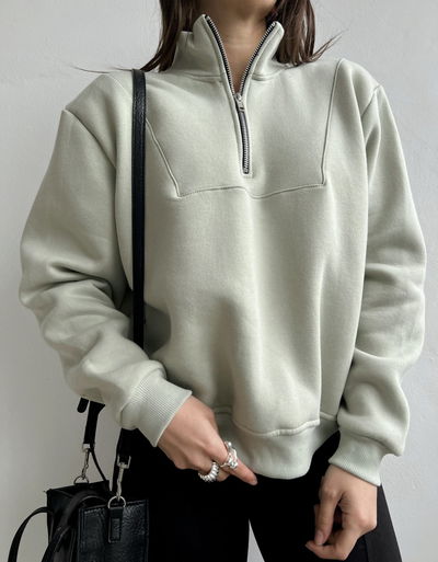 Buzo con cierre verde pistacho