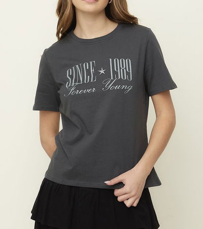 Remera de algodón gris 
