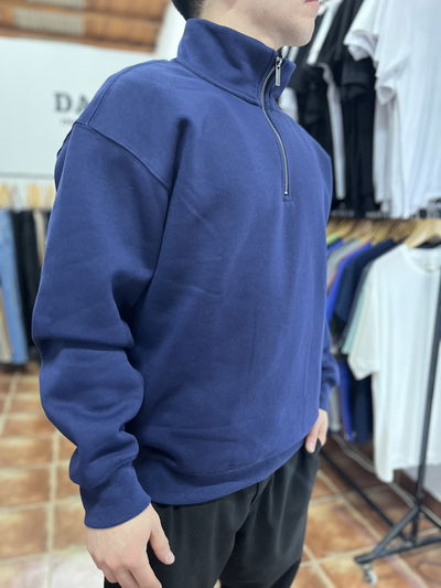 Buzo con cierre azul