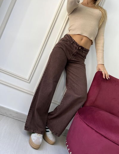 Jean wide leg rigido marrón