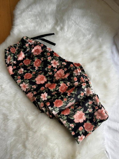 Pantalón plush - Flores Rosas.
