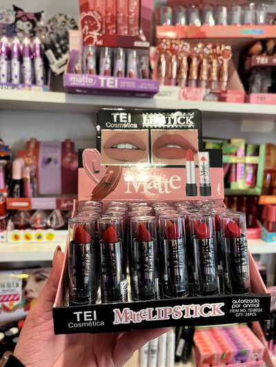 Labial matte tei lipsticks
