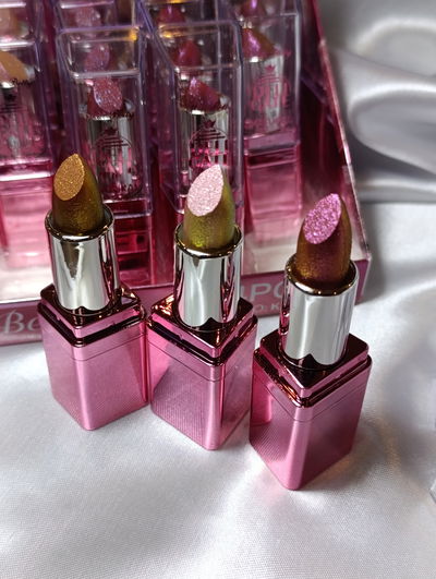 Labial lip stick con brillo
