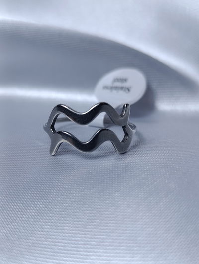 Anillo acero quirúrgico horóscopo acuario 