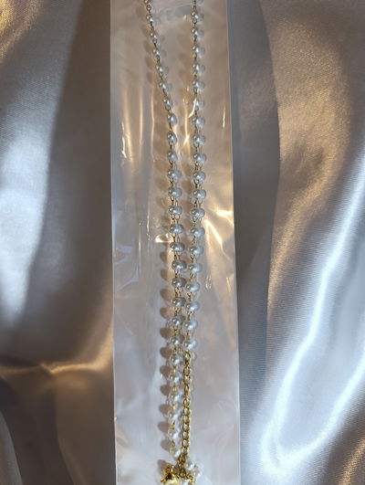 Collar acero quirúrgico dorado con perlas 