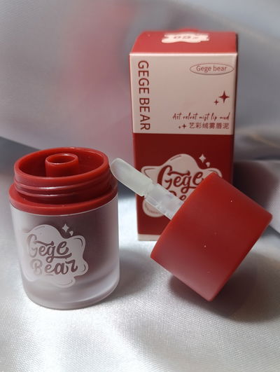 Labial matte intransferible gege bear
