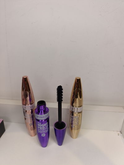 Máscara de pestañas the night proof volumen pink 21