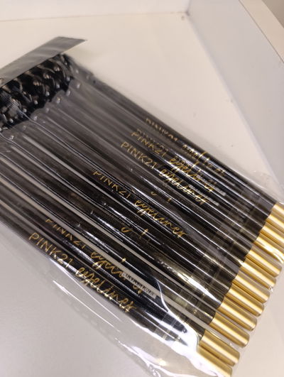 Delineador lapiz negro pink 21