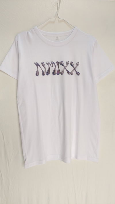 Remera NMIXX