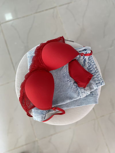 Conjunto Vela Rojo